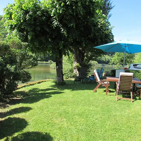 Chez Soi Holiday home Ougney-Douvot